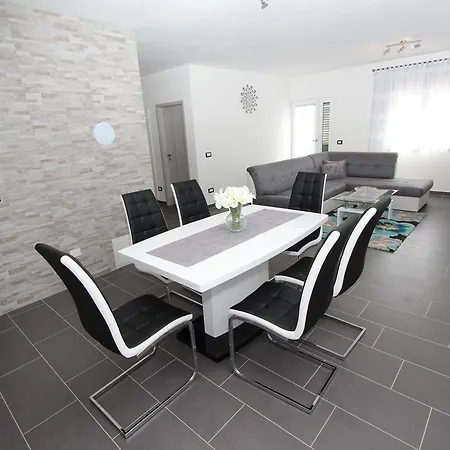 Apartmán Mondelaco